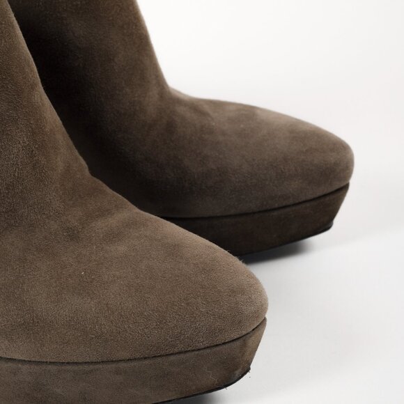 Gucci Green Patent Leather and Suede Booties - Picture 6 of 11